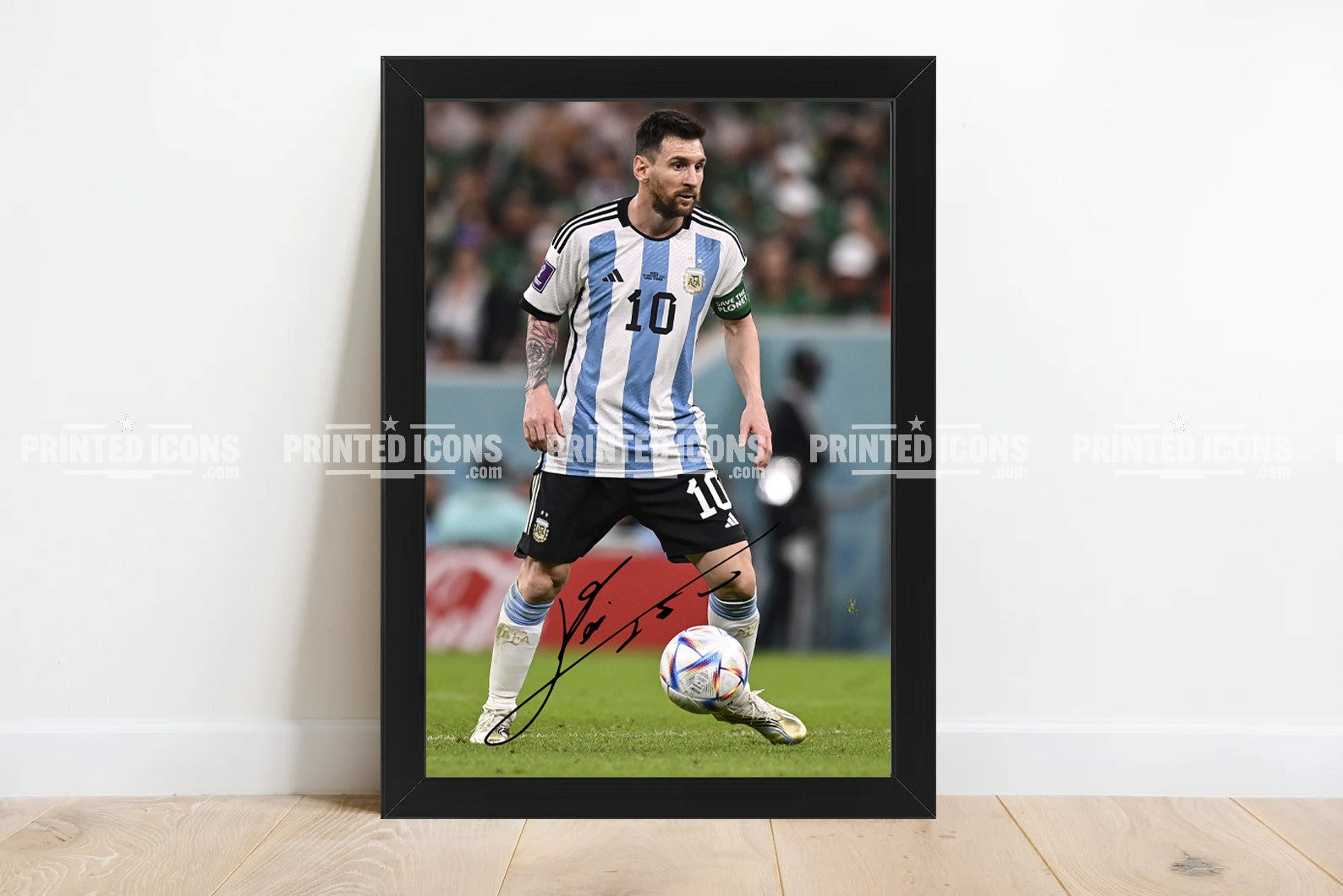 Signed (printed photo) of Lionel Messi playing for Argentina during the 2022 World Cup. A printed autograph taken from a genuine, certified (certificate of authenticity) autograph. A stunning signature. The print is available in a range of sizes with various framing options available.  Lionel Messi currently plays for Inter Miami but has previously played for Barcelona and PSG.