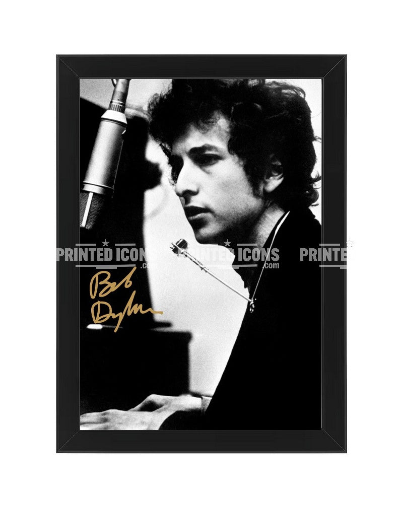 A stunning printed photo featuring the printed autograph of Bob Dylan. Framing Available. A great gift for any Bob Dylan fan.