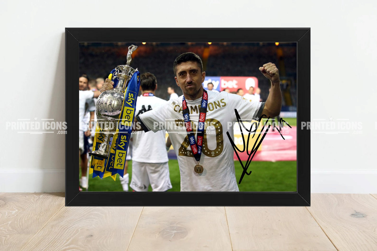Pablo Hernandez Signed Print Photo Leeds United 2019-20 Trophy Autograph