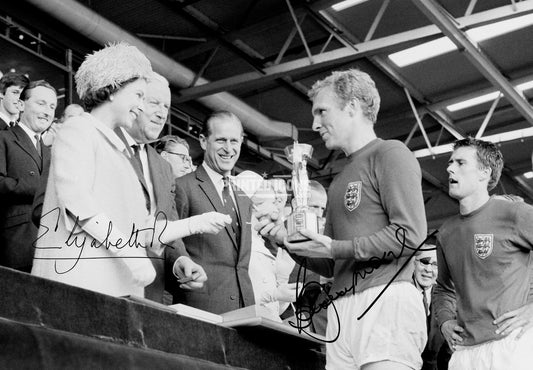 Bobby Moore and Queen Elizabeth II 1966 World Cup signed photo print