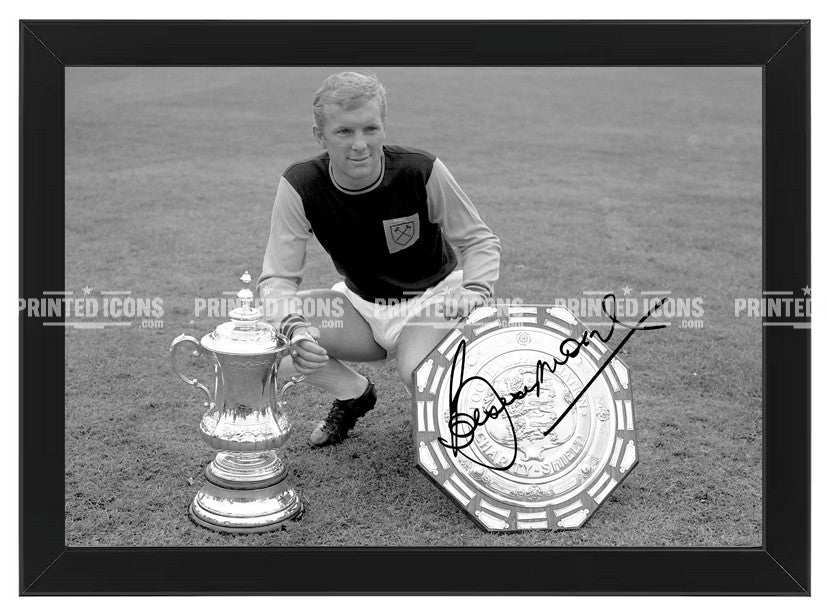 Framed Bobby Moore signed West Ham United football print