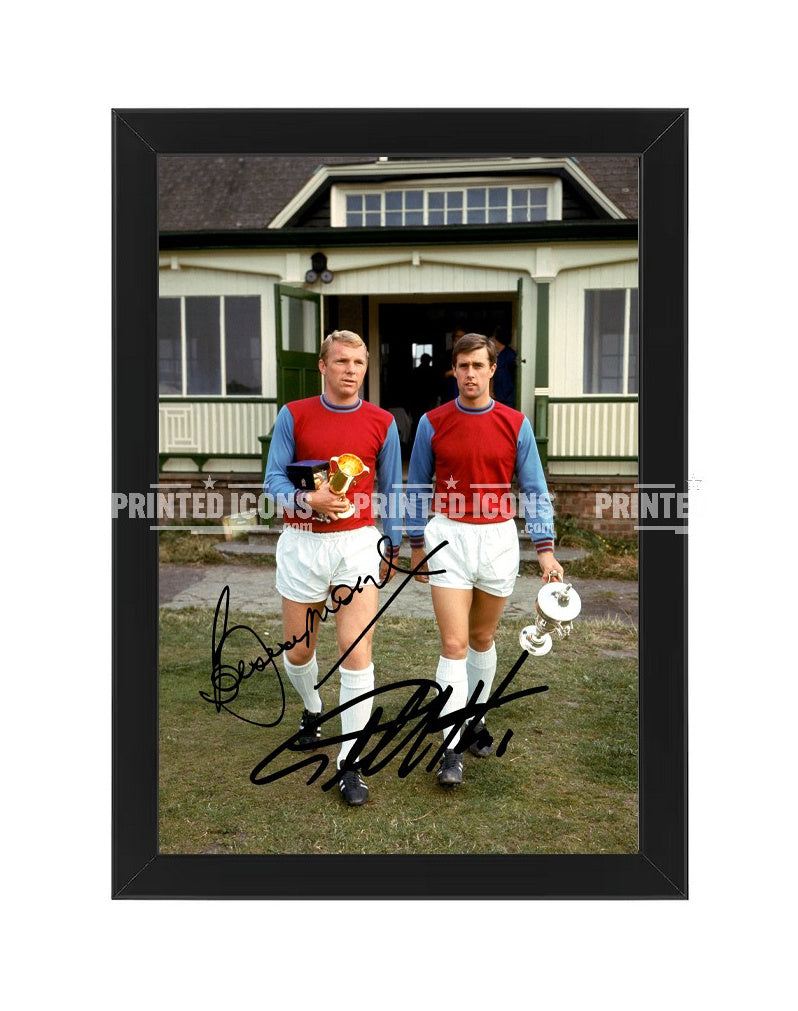 Bobby Moore and Geoff Hurst signed photo print West Ham United framed memorabilia