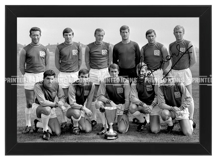Bobby Moore signed West Ham United team photo European Cup Winners Cup framed print