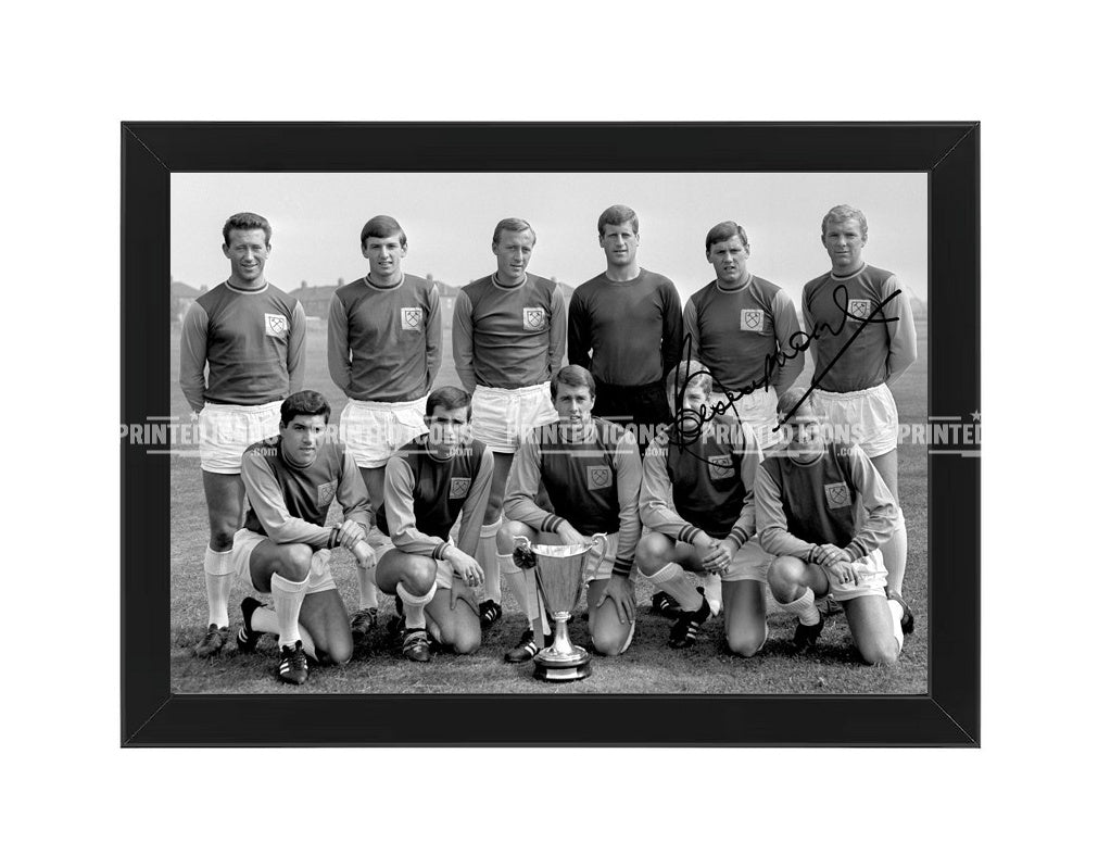 Bobby Moore signed West Ham United team photo European Cup Winners Cup framed print