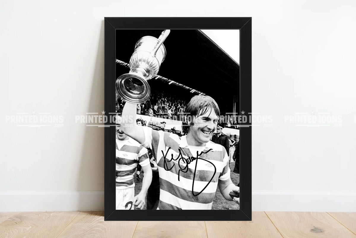 Framed Kenny Dalglish Celtic 1977 Scottish Cup celebration photo football gift