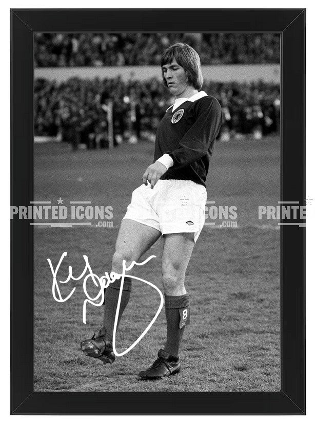 Kenny Dalglish Scotland signed photo print black and white football memorabilia in black frame