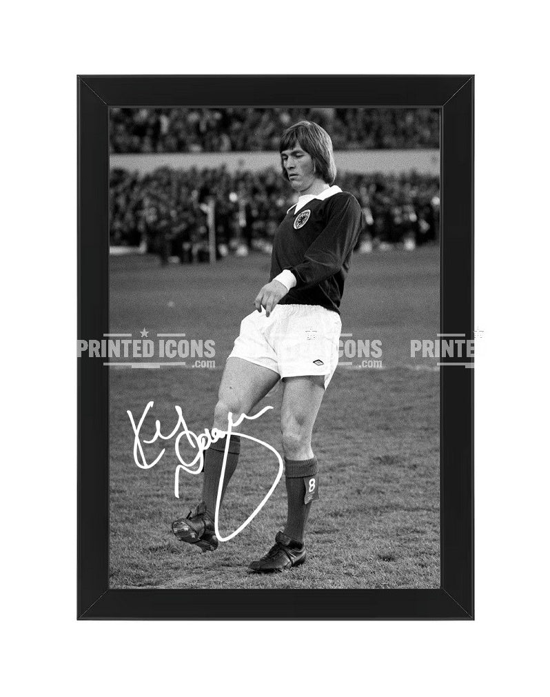 Kenny Dalglish Scotland retro football autograph photograph framed