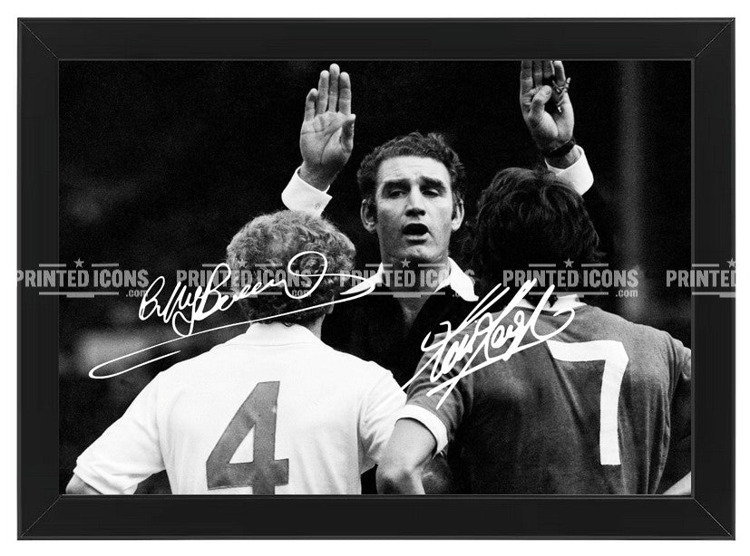 Billy Bremner and Kevin Keegan 1974 Charity Shield signed photo in black frame